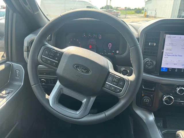 New 2026 Carbonized Gray Metallic Ford XLT image 14