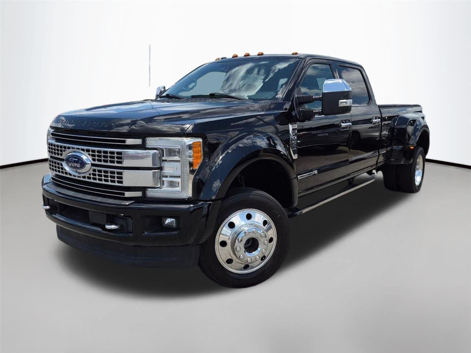 Used 2017 Shadow Black Ford Platinum image 1