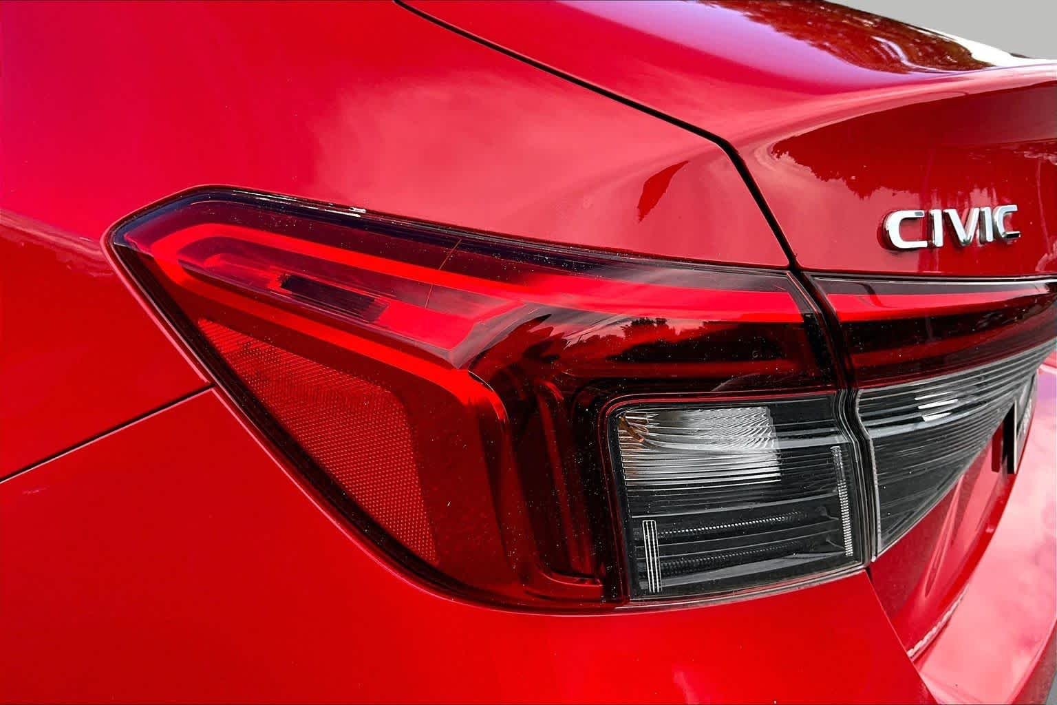 Used 2022 Rallye Red Honda LX image 28