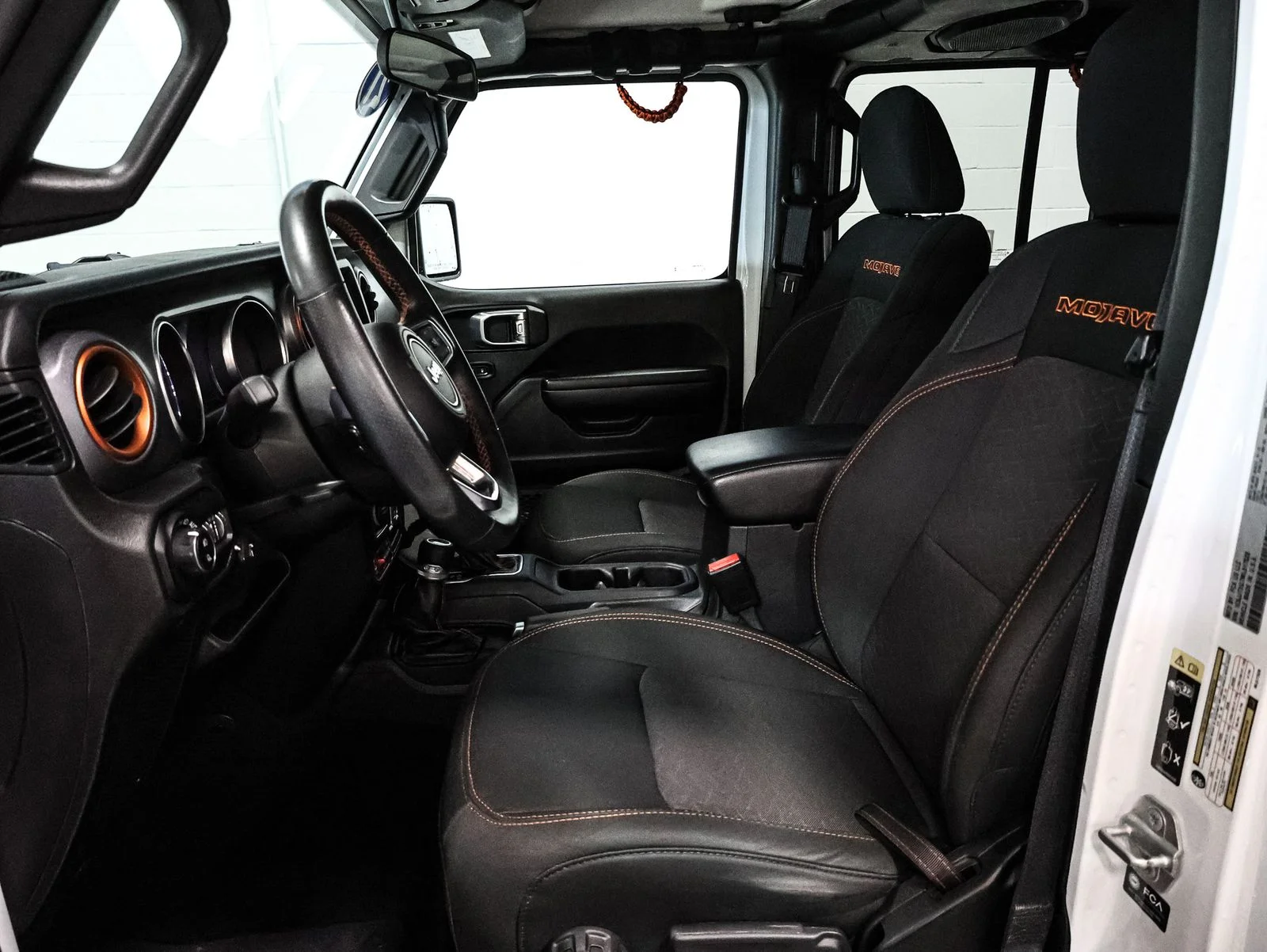 Certified Used 2021 Bright White Clearcoat Jeep Mojave image 21