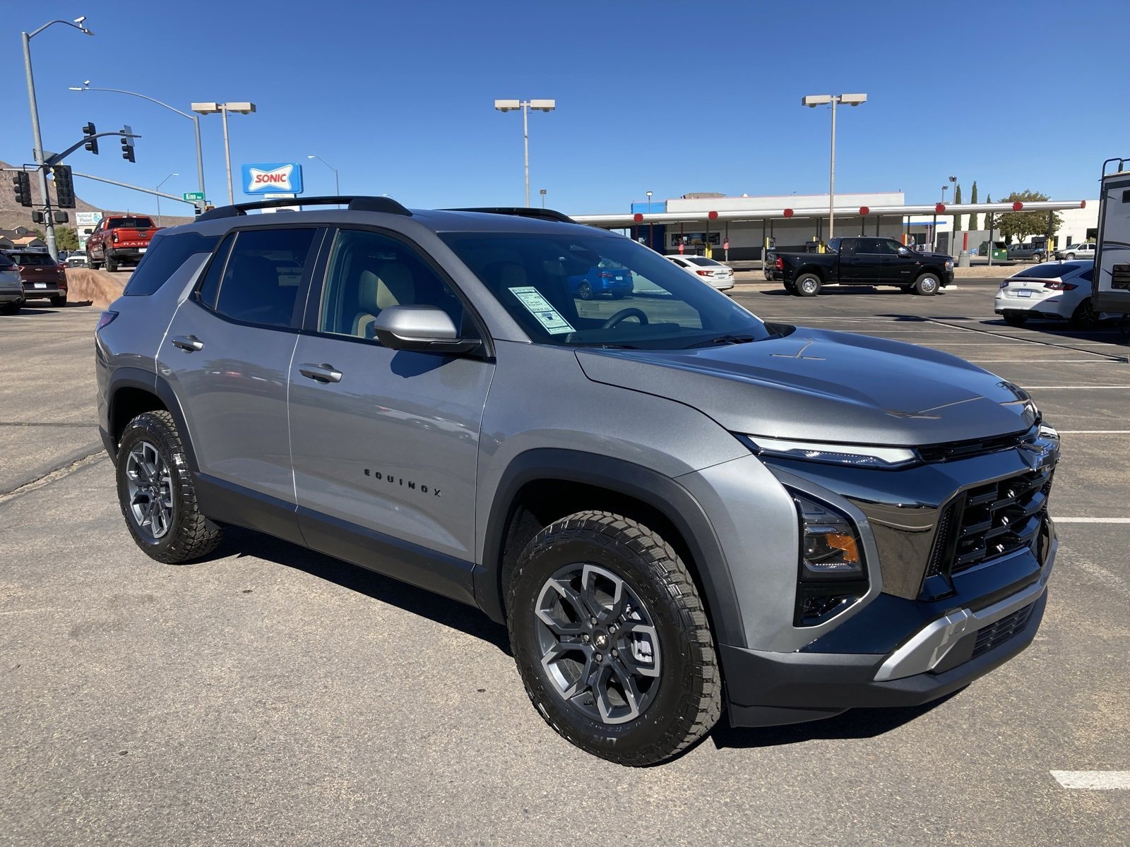 2026 Chevrolet Equinox ACTIV photo 3