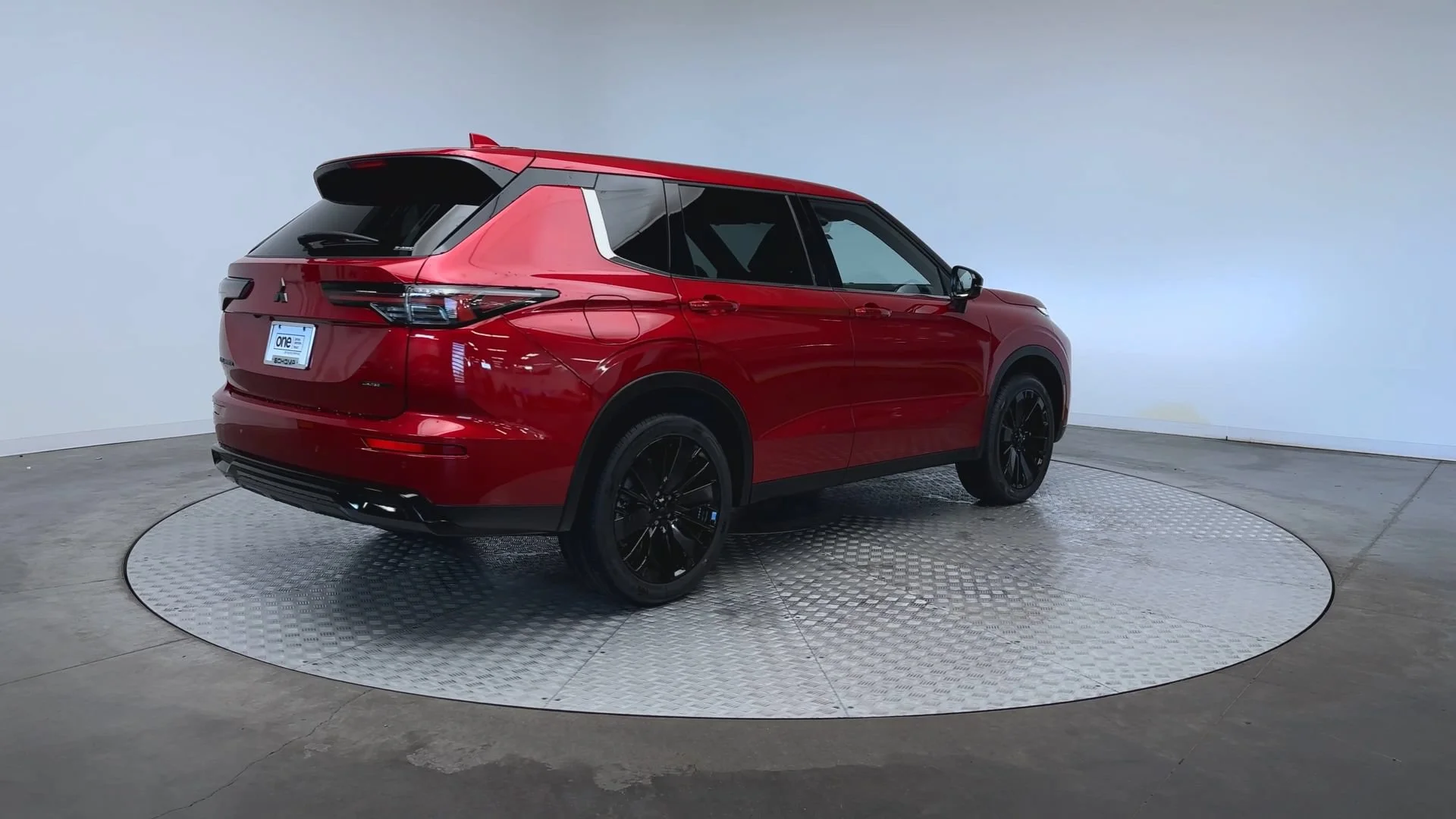 New 2026 Red Diamond Mitsubishi LE image 8