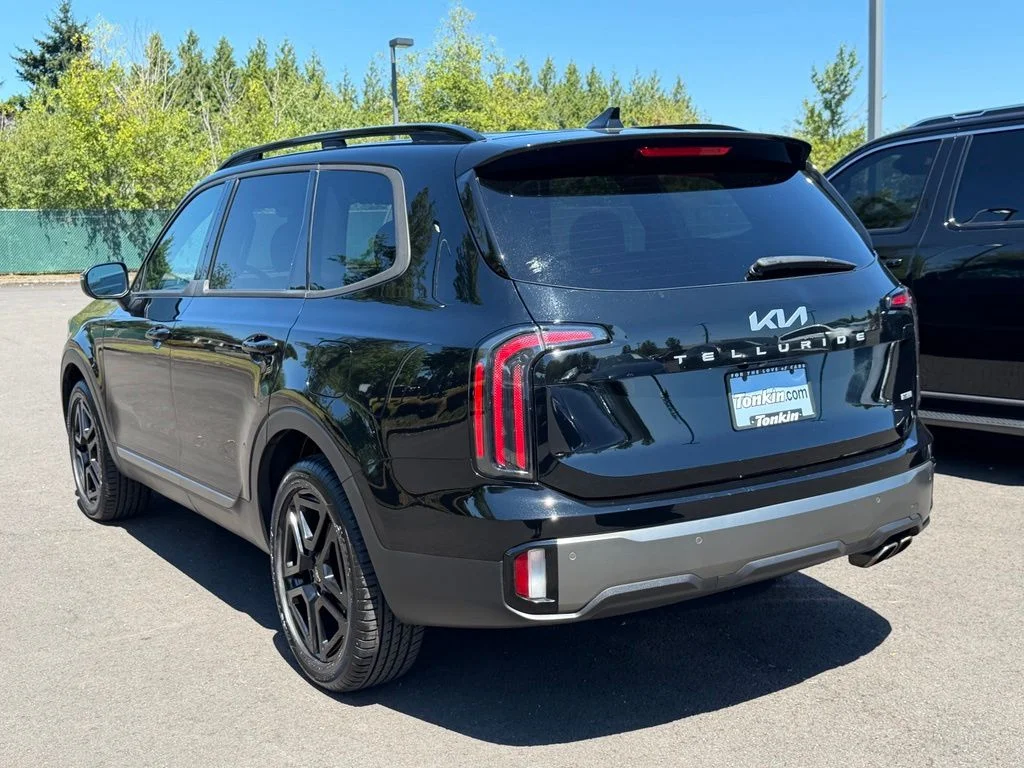 Used 2023 Ebony Black Kia EX X-Line image 6