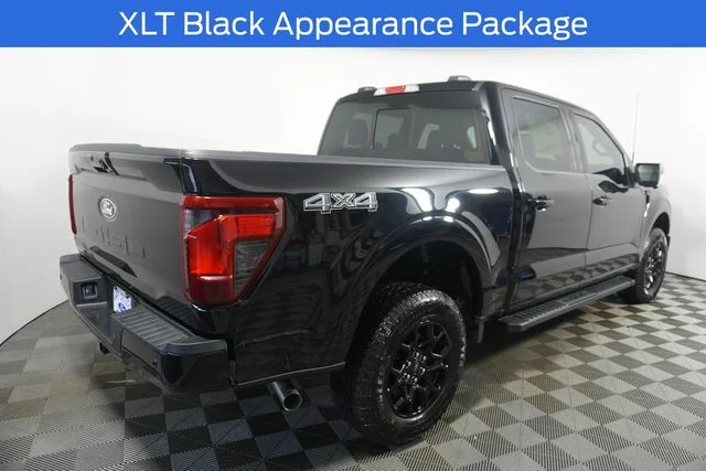 New 2026 Agate Black Metallic Ford XLT image 3