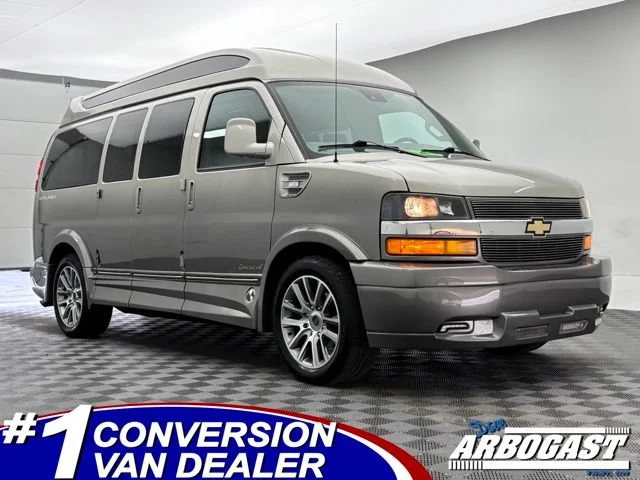 Used 2021 SPECIAL EXTERIOR COLOR Chevrolet LS image 1