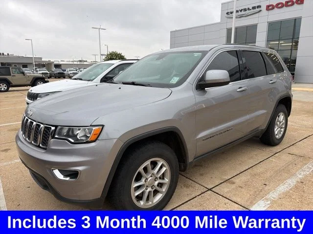 2019 Jeep Grand Cherokee Laredo's photo