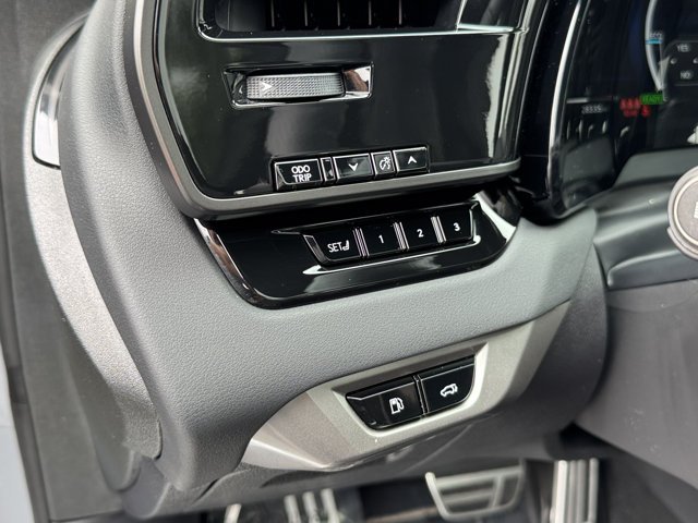 Used 2025 Iridium Lexus RX 500h F SPORT Performance image 18