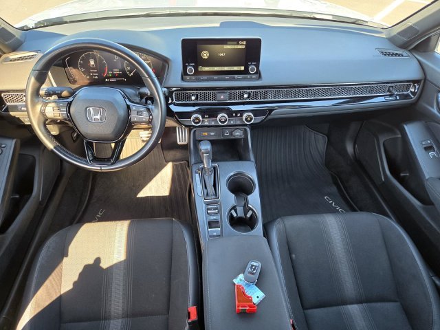 Used 2024  Honda Sport image 19