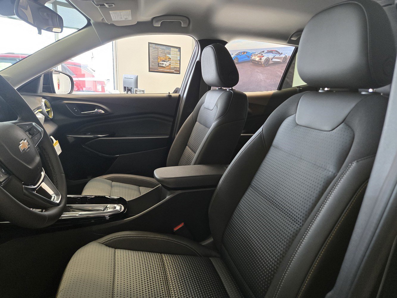 2026 Chevrolet Trax LT - Photo 12