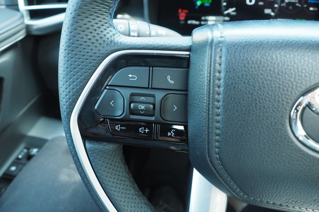 Used 2025 Black Toyota Platinum image 30
