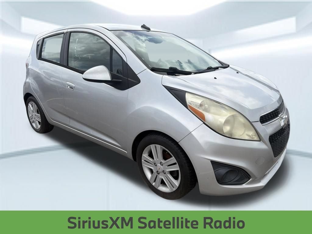 Used 2014 SILVER ICE Chevrolet LT image 4