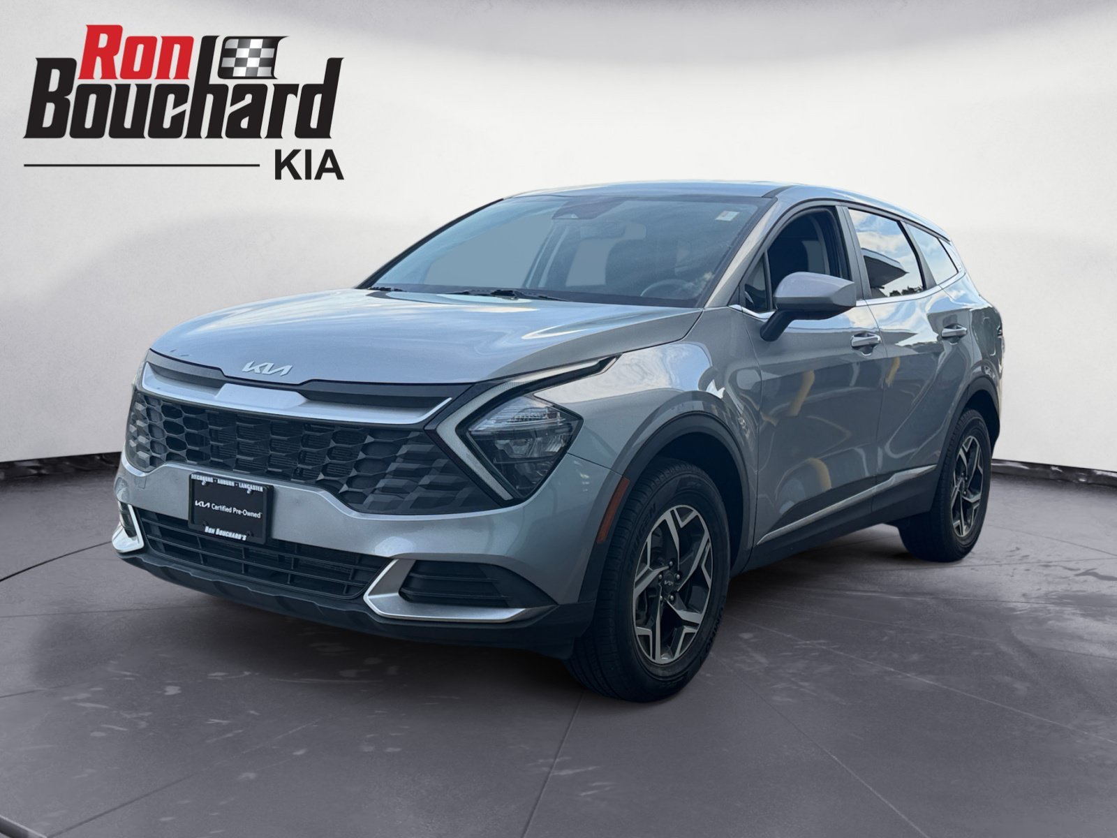Used 2023 Steel Gray Kia LX image 5