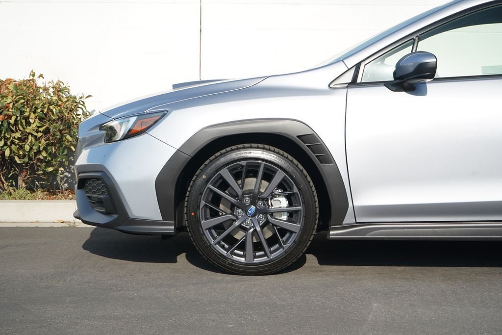 New 2026 ICE SILVER METALLIC Subaru Base image 2