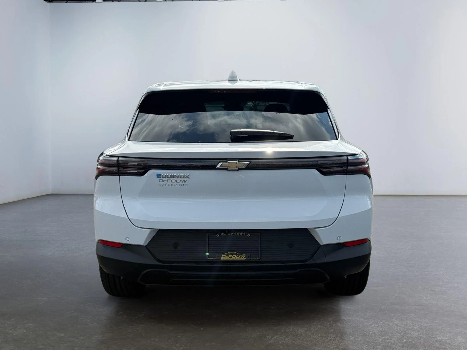 Used 2026 Summit White Chevrolet LT1 w/PCY image 4