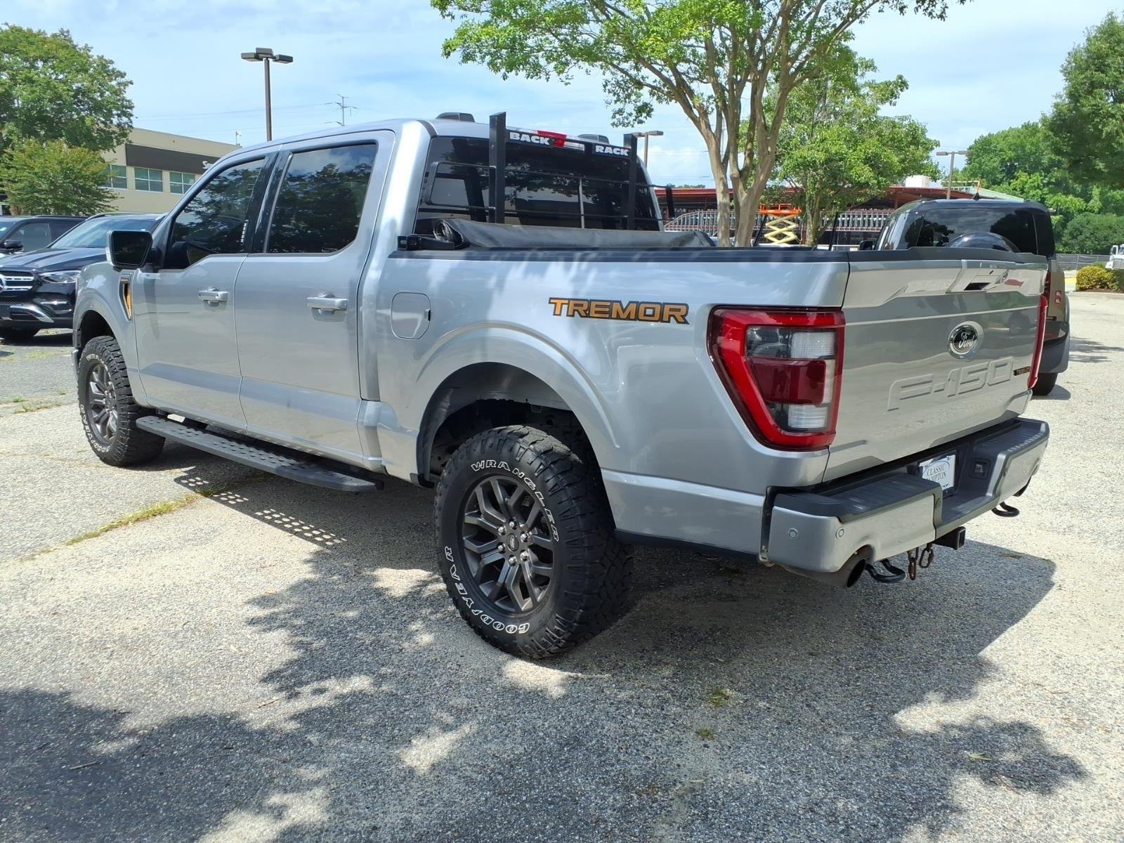 Used 2022 Iconic Silver Metallic Ford Tremor image 8