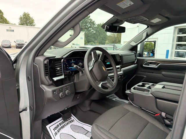 New 2026 Sterling Gray Metallic Chevrolet LT image 27