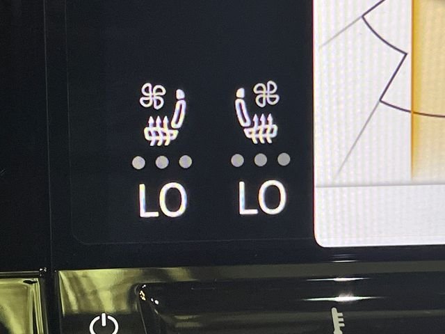 New 2026 Black Volkswagen 2.0T SE w/Technology image 19