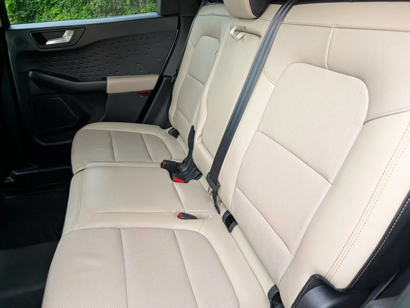 Used 2020 White Ford Titanium image 22
