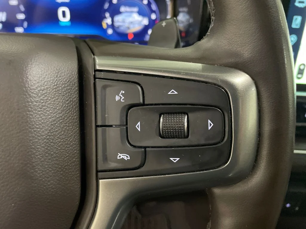 Used 2024 Iridescent Pearl Tricoat Chevrolet LTZ image 15
