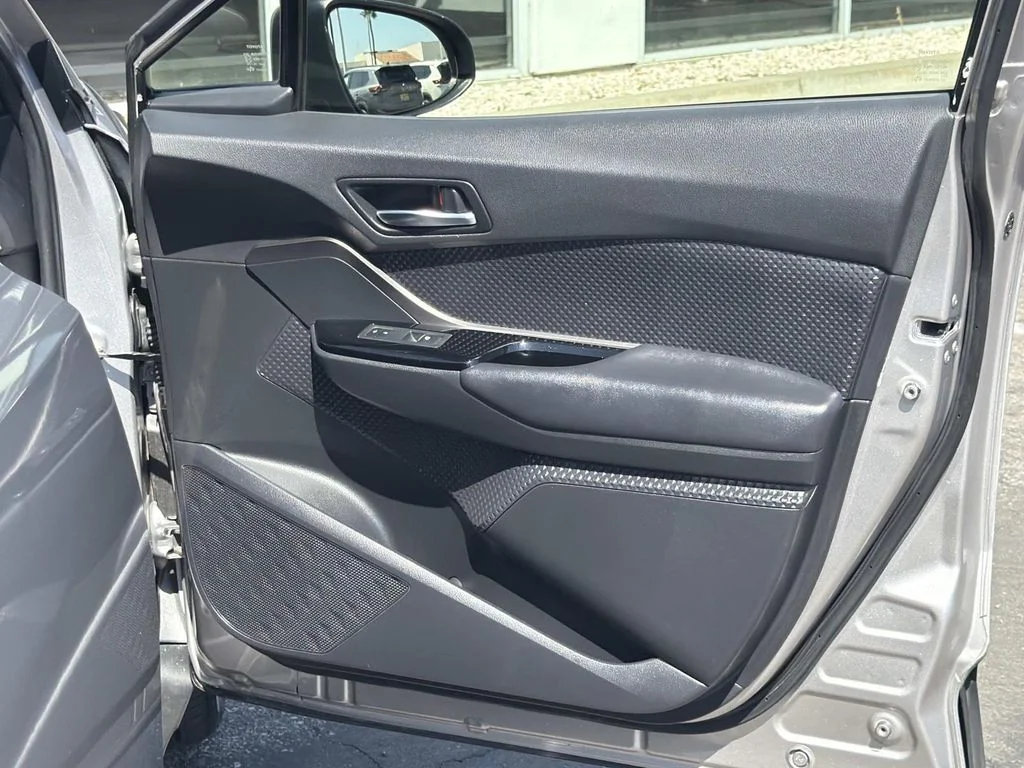 Used 2019 Silver Knockout Metallic Toyota XLE image 26