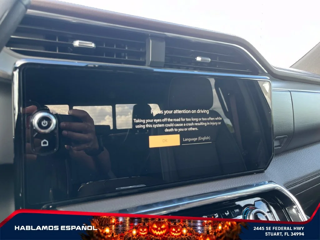 New 2026 Glacier White Tricoat GMC Denali DRW image 30