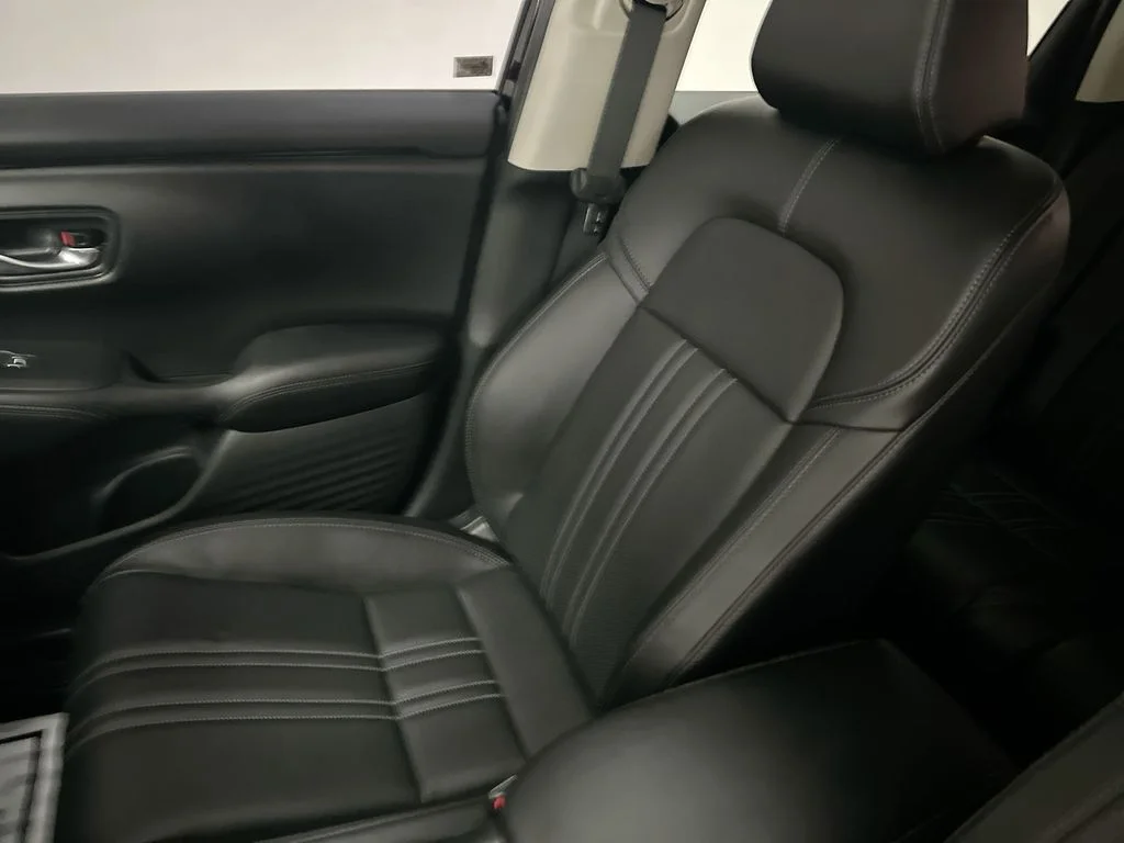 Used 2026 Black Honda EX-L image 11