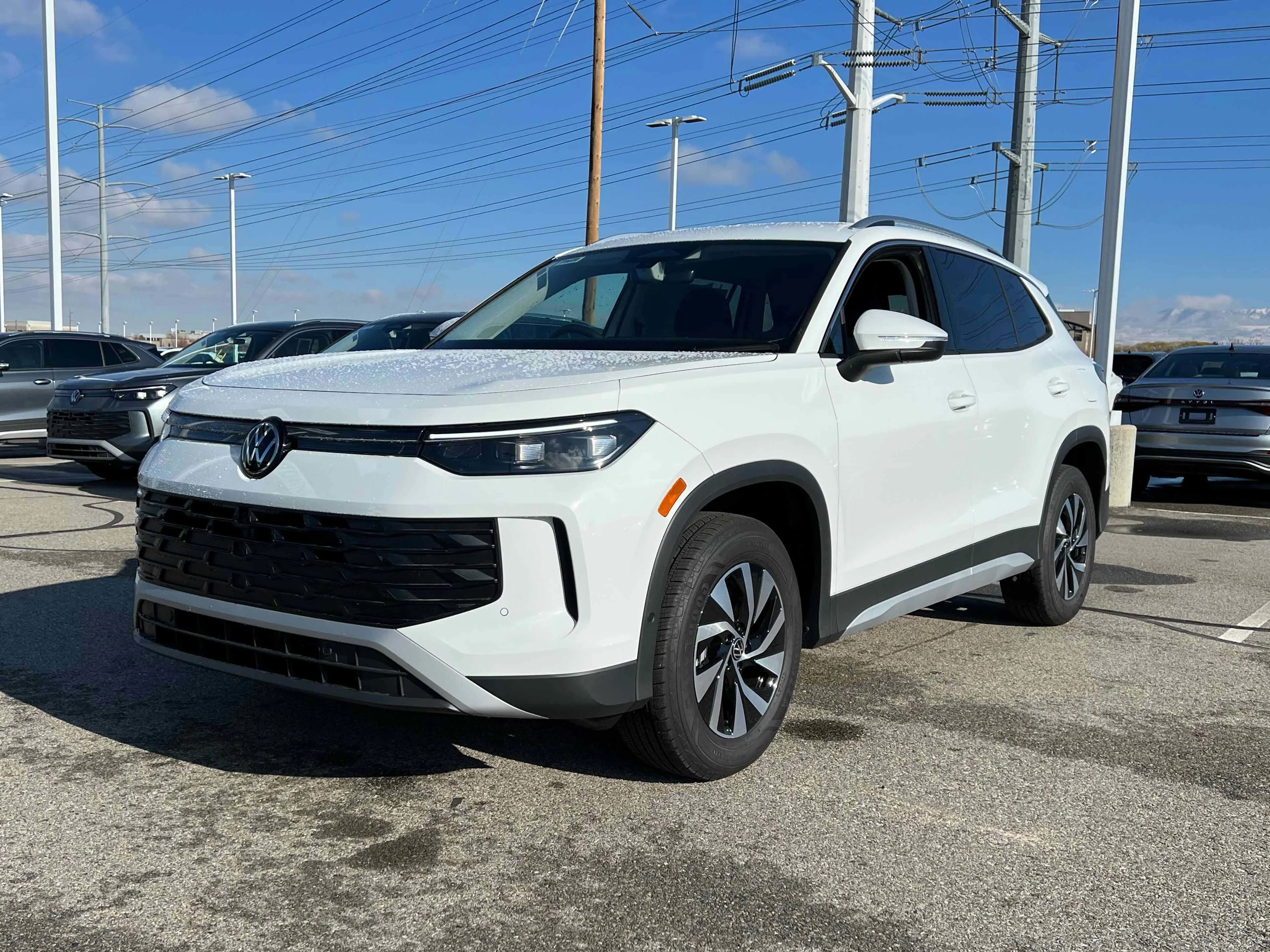 New 2026 Pure White Volkswagen S image 1