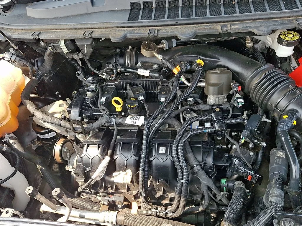 Used 2022 Black Ford SEL image 30