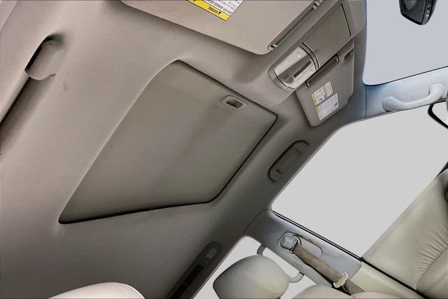 Used 2015 Gray INFINITI Base image 24