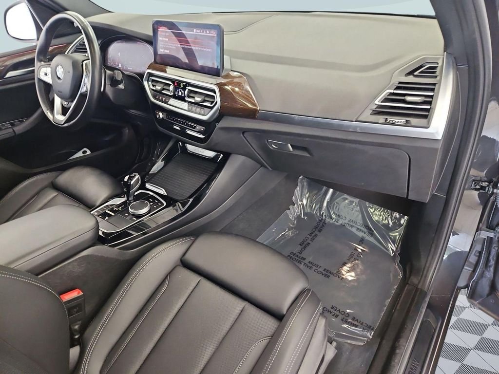 Used 2022 Dark Graphite Metallic BMW xDrive30i image 29