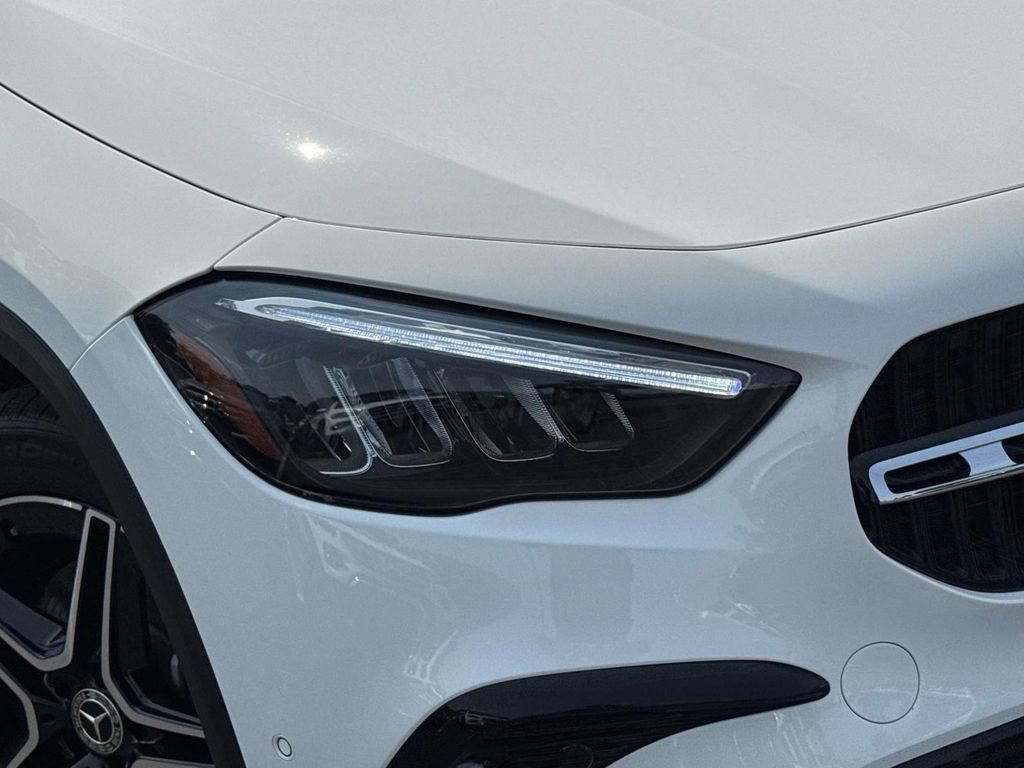 New 2026 Polar White Mercedes-Benz GLA 250 image 15