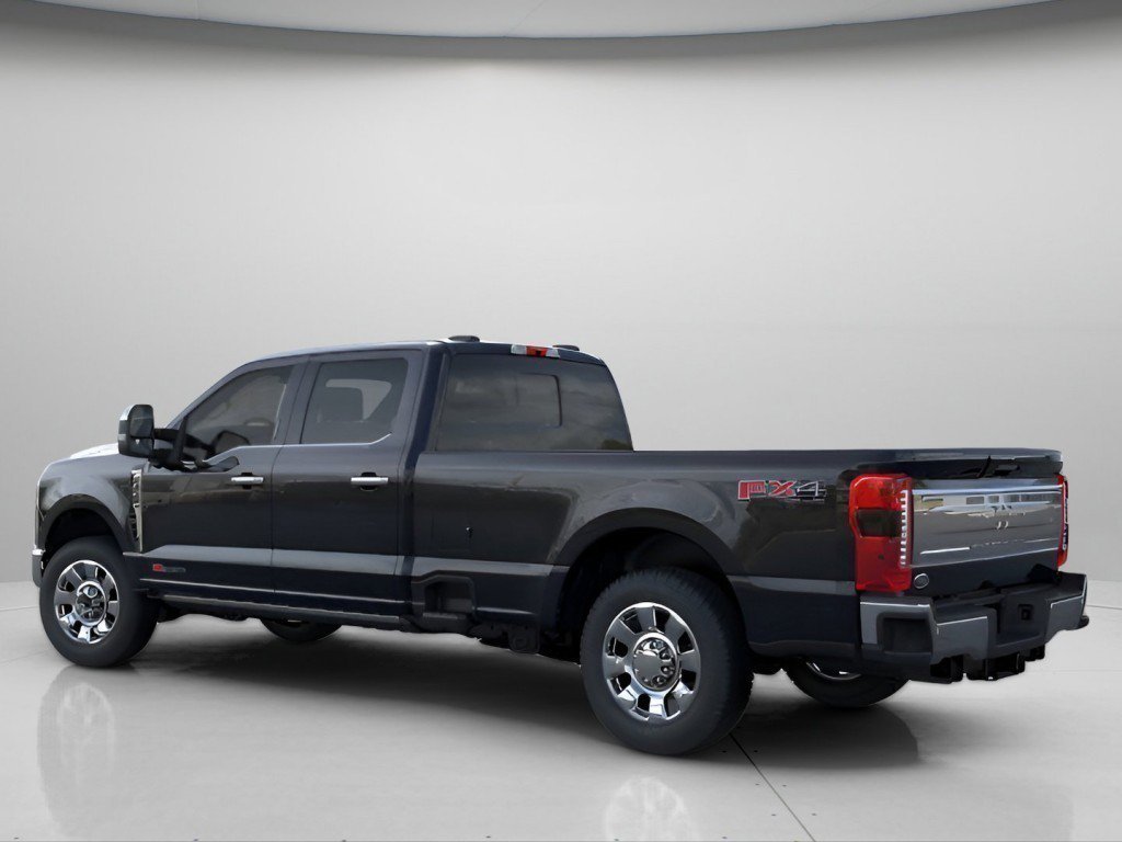 New 2026 Agate Black Metallic Ford King Ranch image 4