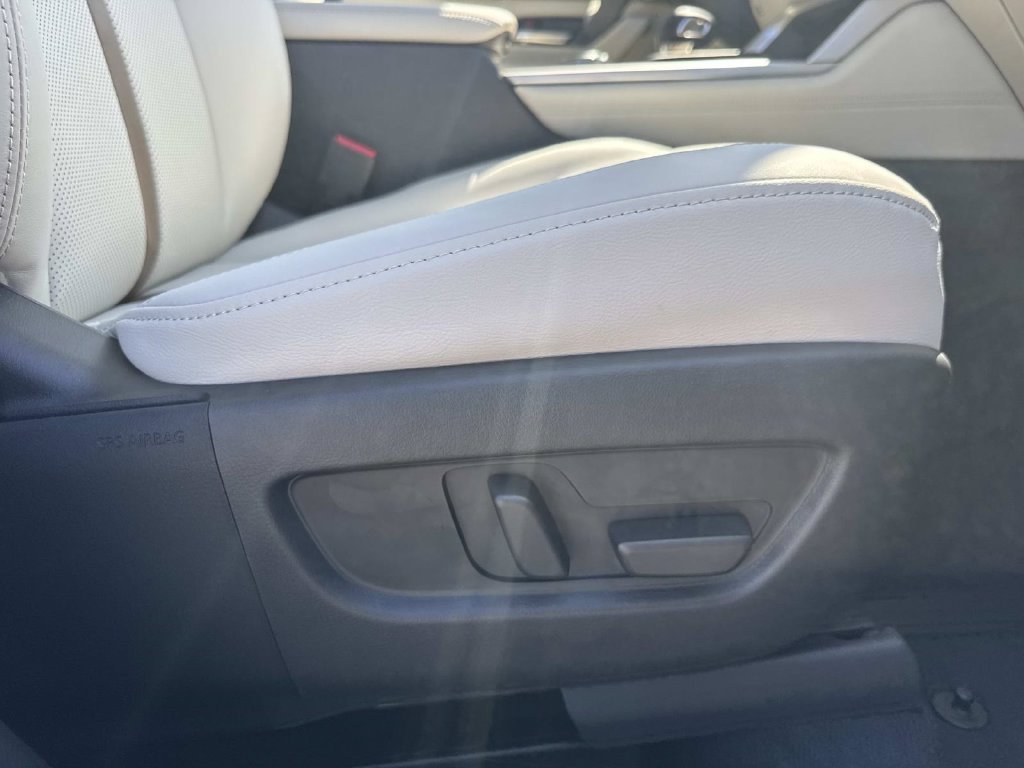 New 2026 Rhodium White Premium Mazda 3.3 Turbo Premium Plus AWD image 12