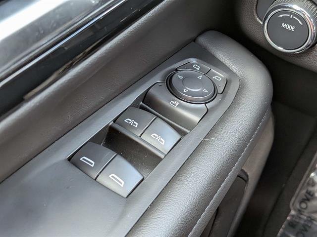 2025 Chevrolet Suburban LS - Photo 21