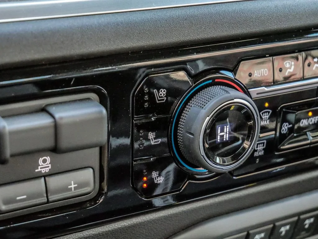 2026 Chevrolet Silverado 3500 HD High Country - Photo 64