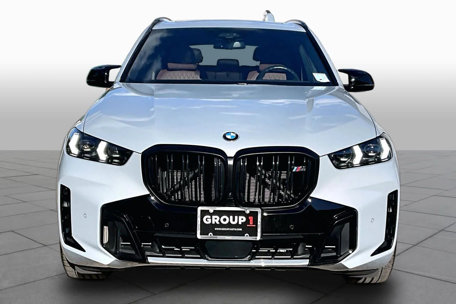 Used 2025 Brooklyn Grey Metallic BMW M60i image 4