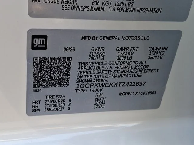 New 2026 White Chevrolet RST image 21