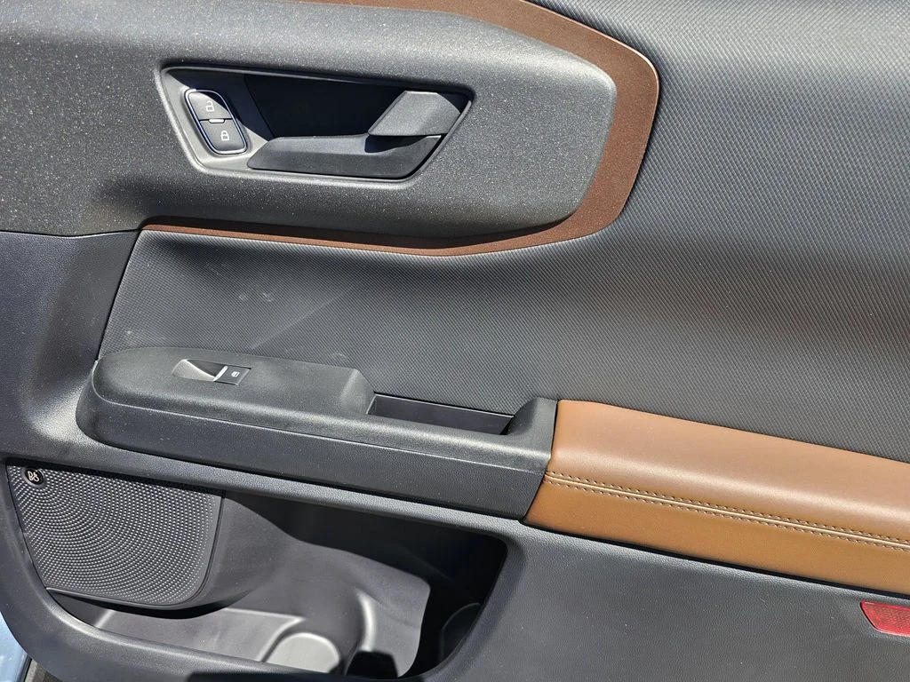 New 2026 Azure Gray Metallic Tri-Coat Ford Outer Banks® image 11