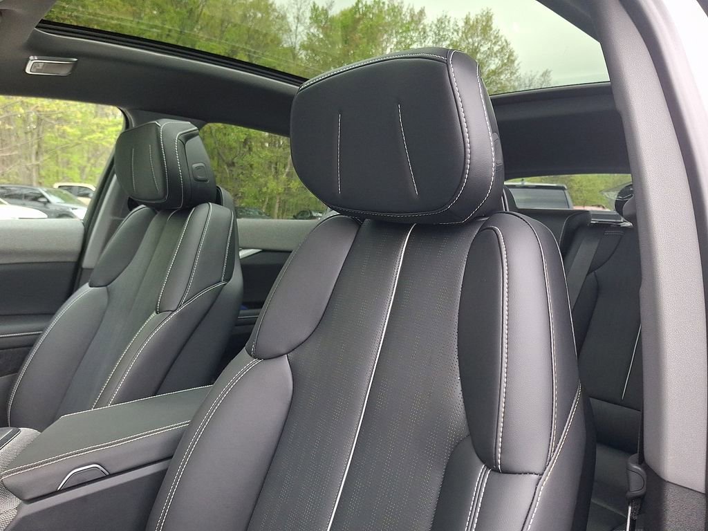 2026 Cadillac OPTIQ Premium Sport - Photo 17