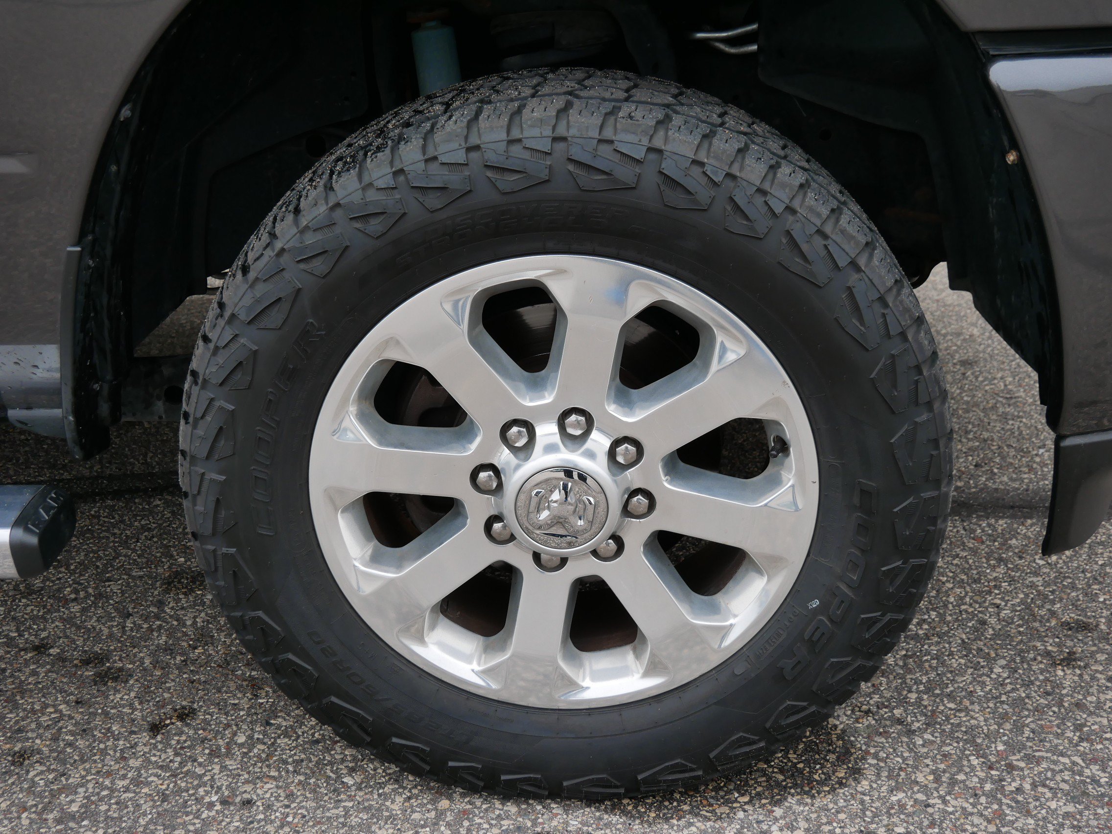 Used 2021 Granite Crystal Metallic Clearcoat Ram Big Horn image 9