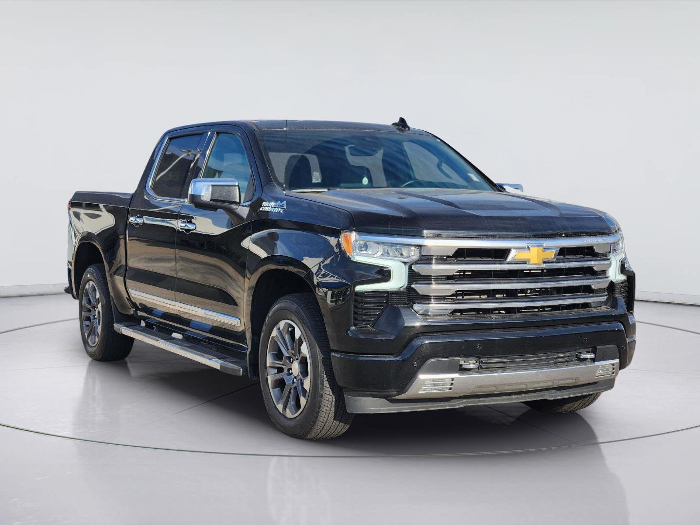 2023 Chevrolet Silverado 1500 photo 3 of 33