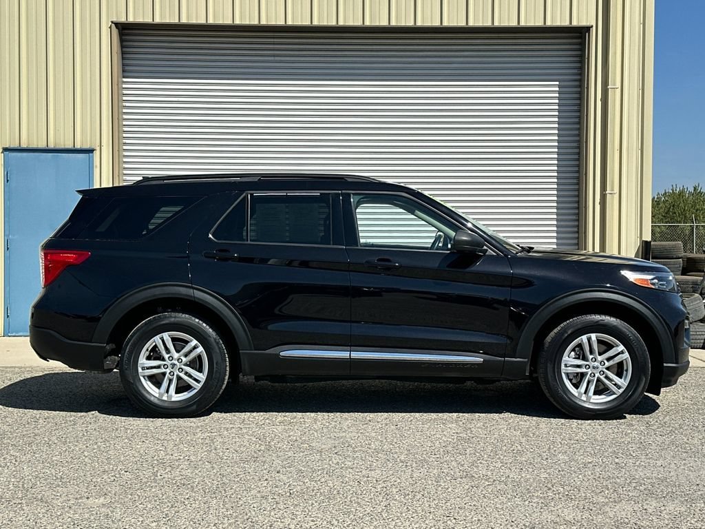 Used 2022 Agate Blackmetallic Ford XLT image 3