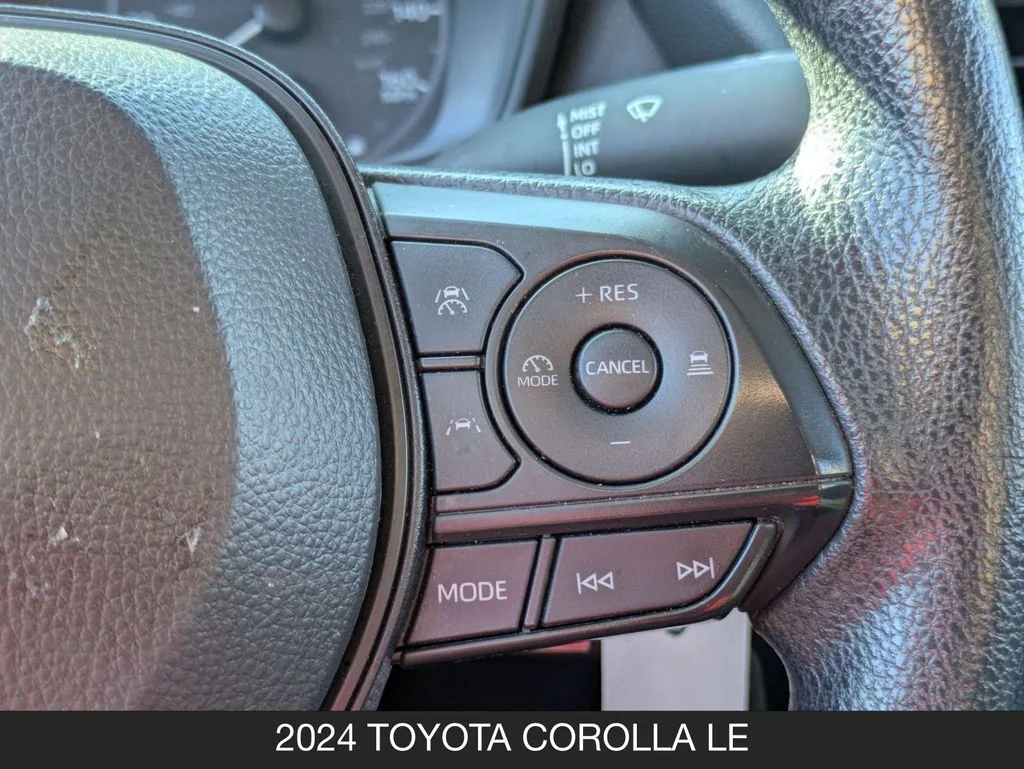 Used 2024  Toyota LE image 17