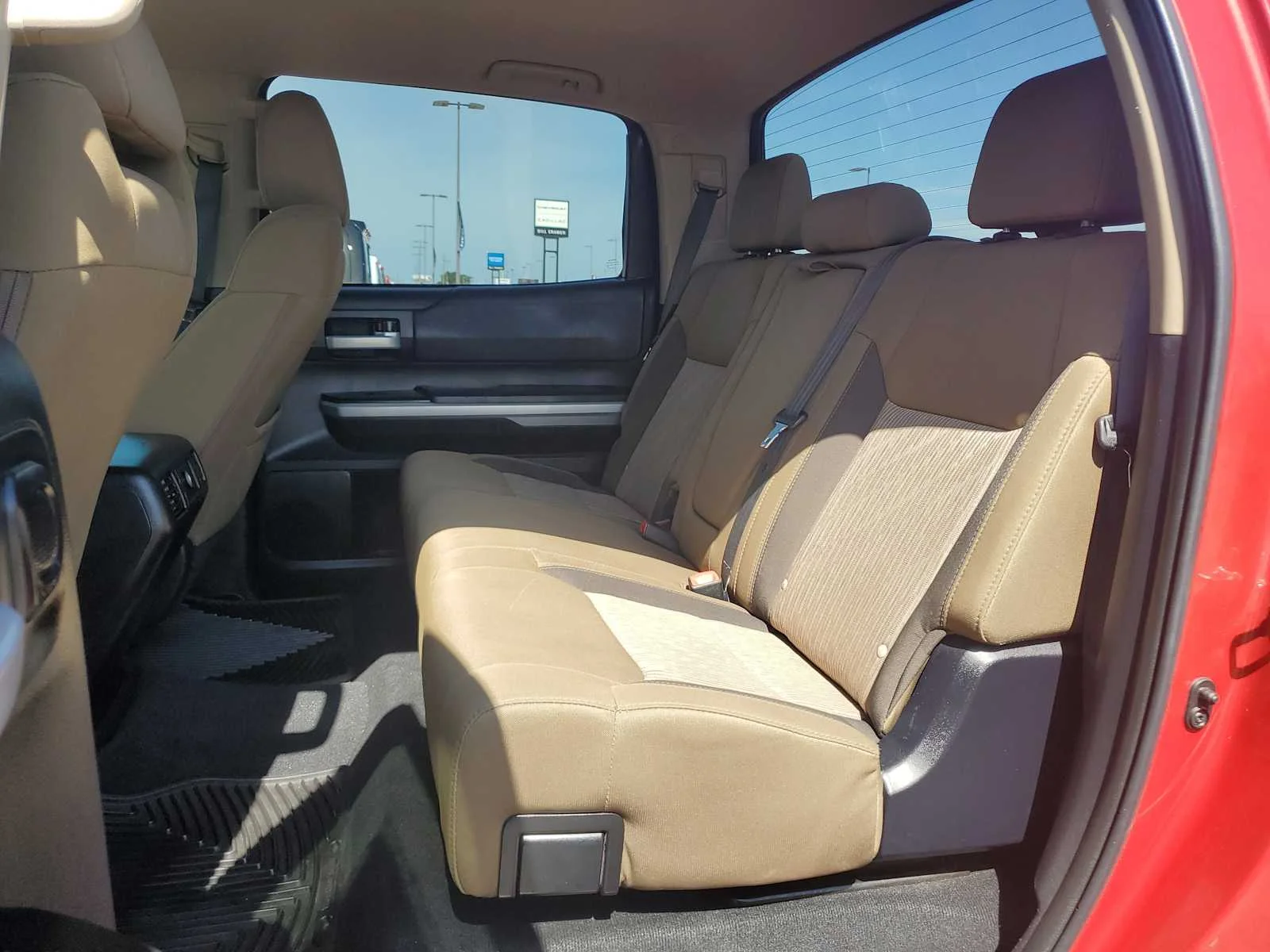 Used 2016  Toyota SR5 image 14