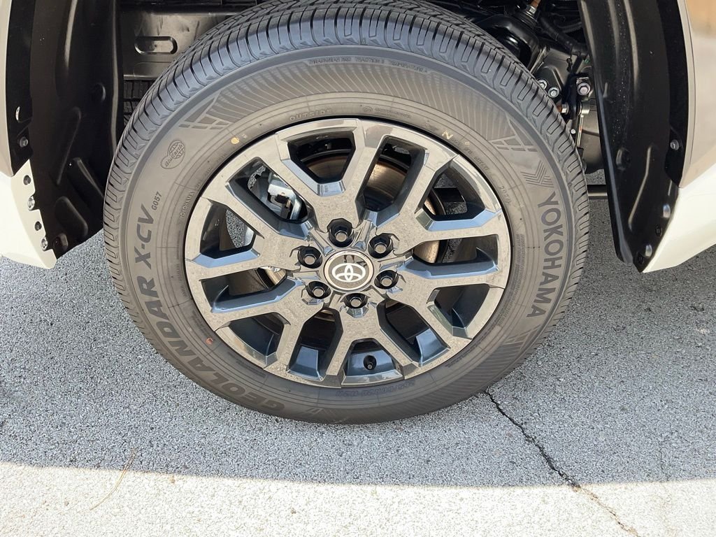 2025 Toyota Tundra Platinum - Photo 7