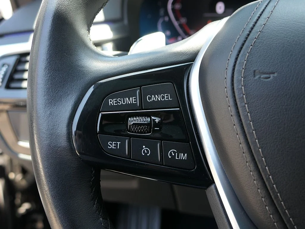 Used 2023 Black BMW 530i image 13