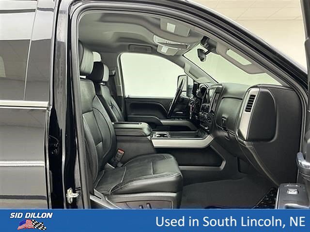 Used 2019 Black Chevrolet LTZ image 25