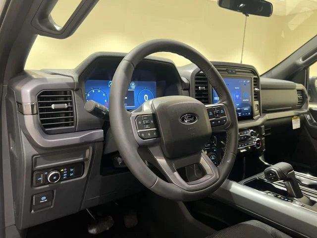 New 2026 Oxford White Ford XLT image 37