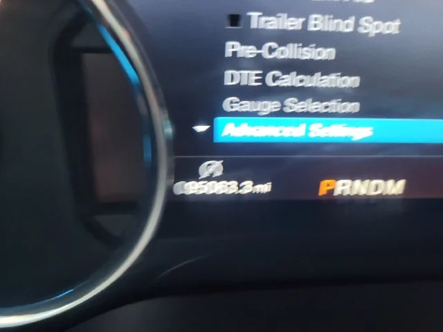 Used 2019 White Ford Lariat image 33