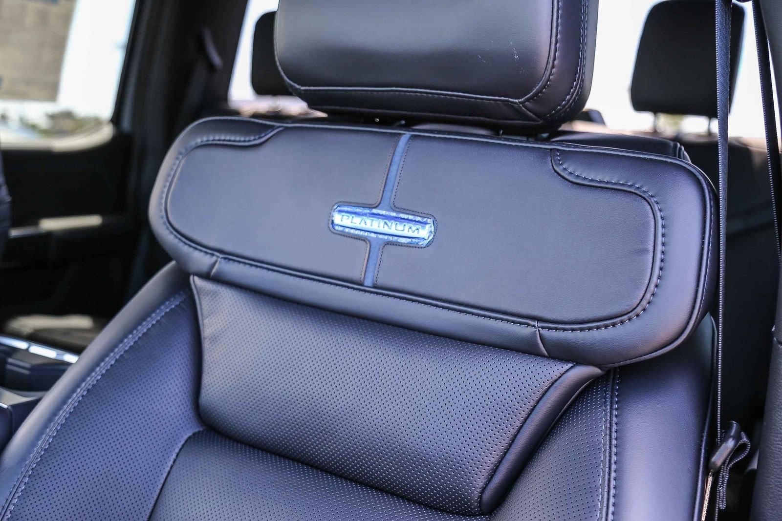 New 2026 Glacier Gray Metallic Tri-Coat Ford F-250® Platinum® image 21